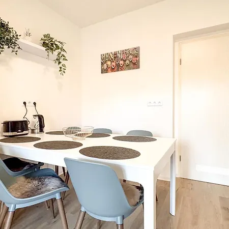 Helle Gemuetliche 3-zi-whg Mit Terrasse Und Gartenzugang * Kulmbach